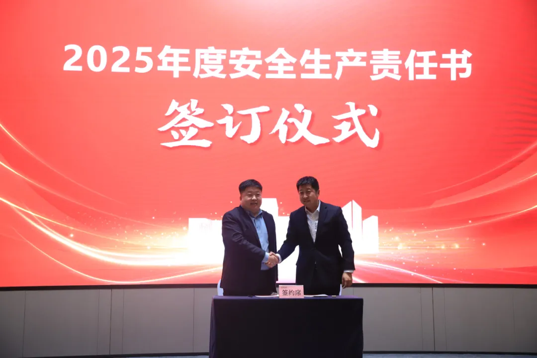 1740398724372.jpg 1740398724372.jpg