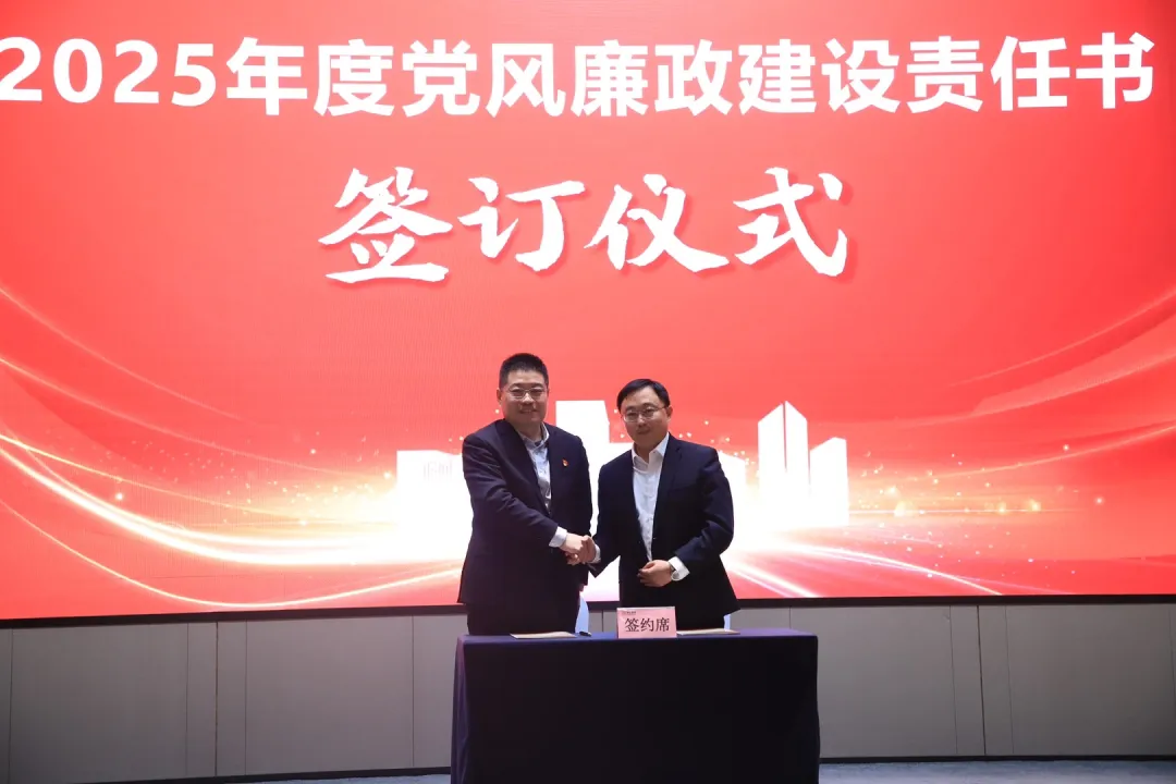 1740398735761.jpg 1740398735761.jpg